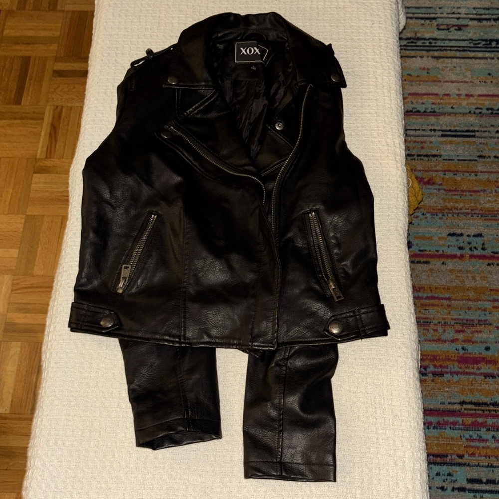 Faux leather black jacket